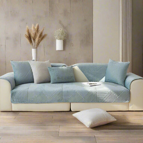 housse de fauteuil matelassé antidérapante - coloris bleu ciel - élégance et durabilité