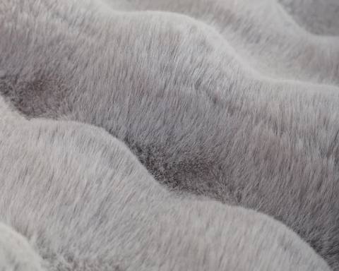 Housse de canapé universelle ultra-douce en fausse fourrure – design moderne gris – sobriété et protection optimale