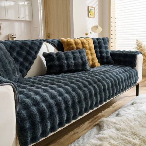 Housse de Fauteuil Ultra Douce en Fausse Fourrure – coloris noir - Antidérapante et imperméable