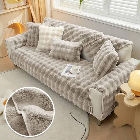 Housse pour fauteuil Ultra Douce en Fausse Fourrure – coloris gris clair – confort et protection durable 