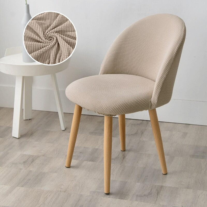 Housse de Chaise Scandinave - Lina, Sans aucun doute, notre couvre-chaise scandinave bon marché convient parfaitement à tous les types de chaise grâce à son élasticité.